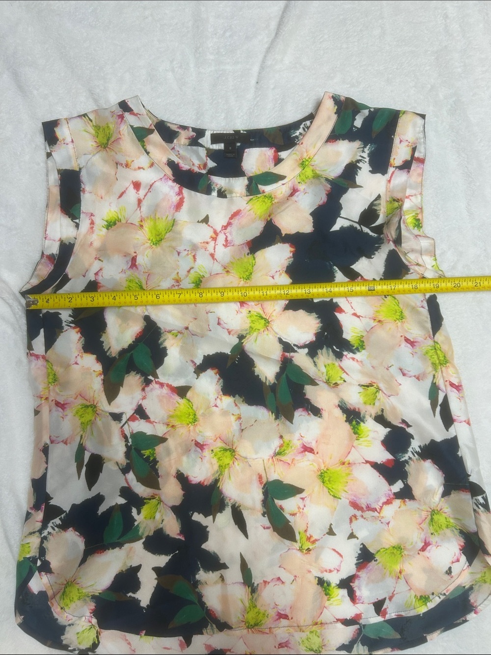 J. Crew Women’s Blouse Floral Sleeveless in Navy, Pink and Green - Size 8 - Picture 4 of 7